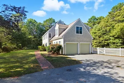 16 Cedar St, Mashpee, MA 02649 - Photo 34
