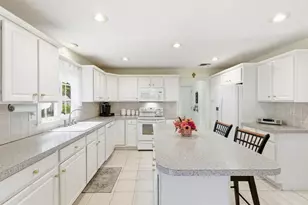 16 Cedar St, Mashpee, MA 02649 - Photo 12