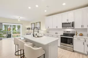 2 Winslow Ln, Grafton, MA 01519 - Photo 4