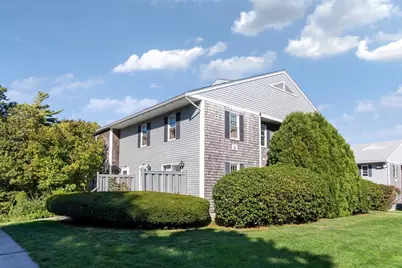 11 Village Green Dr #B, Bourne, MA 02562 - Photo 2