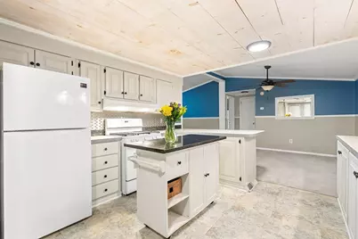 94 Leisurewoods Drive, Rockland, MA 02370 - Photo 12