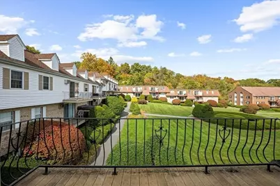 26 Williamsburg Ct #22, Shrewsbury, MA 01545 - Photo 4