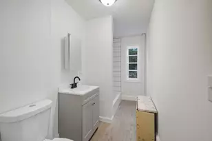 268-270 Sargeant St, Holyoke, MA 01040 - Photo 8