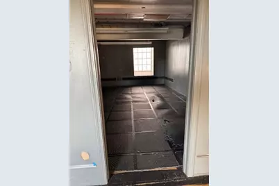 657 Quarry St #1R, Fall River, MA 02723 - Photo 4