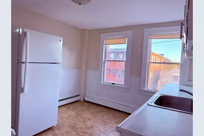 2 Chase St #2, Beverly, MA 01915 - Photo 4