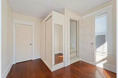 15 Chapman Ave, Holyoke, MA 01040 - Photo 14