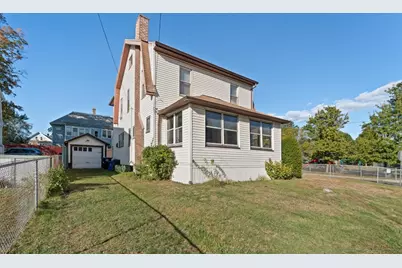 15 Chapman Ave, Holyoke, MA 01040 - Photo 4