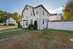 15 Chapman Ave, Holyoke, MA 01040 - Photo 1