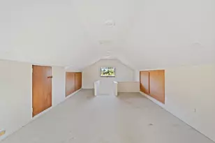 15 Chapman Ave, Holyoke, MA 01040 - Photo 24