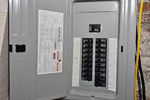 19 Lawton St, Lowell, MA 01851 - Photo 8