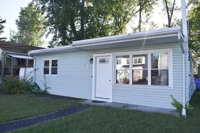 34 Wallace St, Springfield, MA 01119 - Photo 4