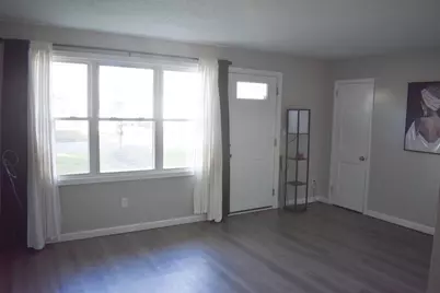 34 Wallace St, Springfield, MA 01119 - Photo 12