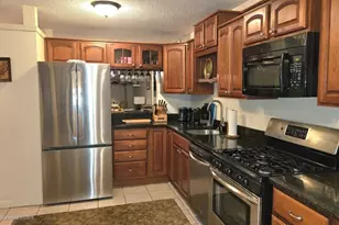 61 Southview Dr, Southwick, MA 01077 - Photo 4