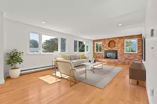 16 Off Conwell St, Provincetown, MA 02657 - Photo 8