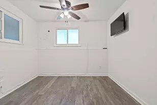 16 Off Conwell St, Provincetown, MA 02657 - Photo 20