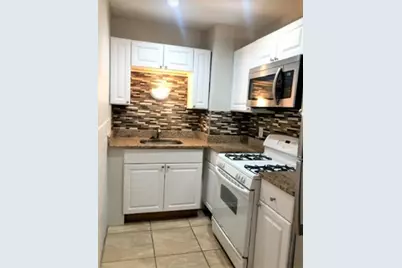 10 4th Street Place #1, Cambridge, MA 02141 - Photo 2