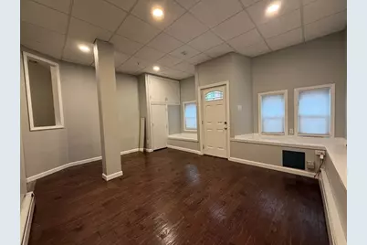 690 Lawrence St #1, Lowell, MA 01852 - Photo 1