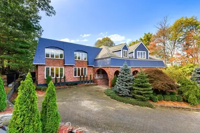 227 Walnut Street, Saugus, MA 01906 - Photo 2