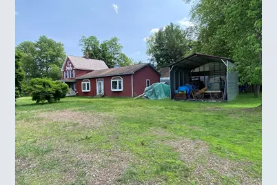 70 S. Maple Street, Westfield, MA 01085 - Photo 4