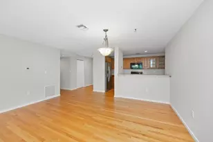 183 Oak St, Newton, MA 02464 - Photo 8