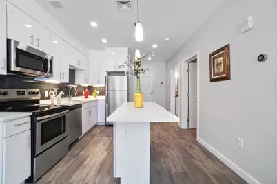 10 Essex St #608, Cambridge, MA 02139 - Photo 4