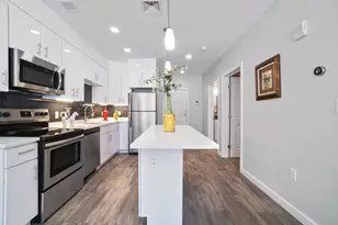 10 Essex St, Cambridge, MA 02139 - Photo 4