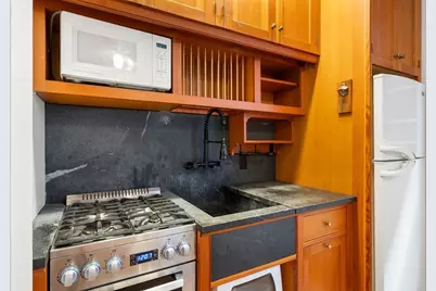 7 Unity St #3, Boston, MA 02113 - Photo 8