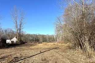 1261 G A R Hwy, Swansea, MA 02777 - Photo 2