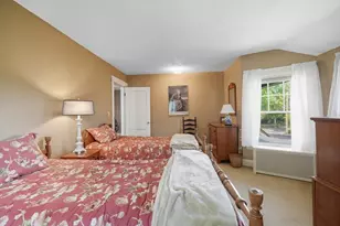 31 Wellesley Rd, Holyoke, MA 01040 - Photo 18