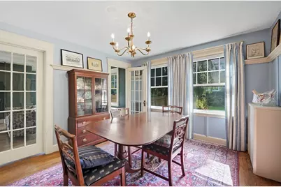 31 Wellesley Rd, Holyoke, MA 01040 - Photo 10