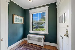 31 Wellesley Rd, Holyoke, MA 01040 - Photo 6
