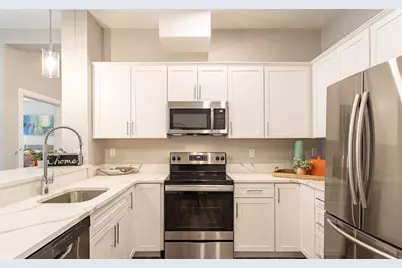 2 Broadway #ONE-BED, Lynnfield, MA 01940 - Photo 2