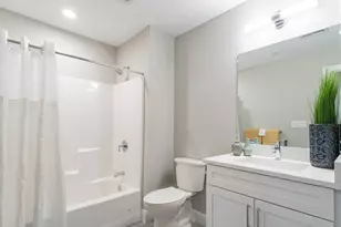 2 Broadway, Lynnfield, MA 01940 - Photo 6