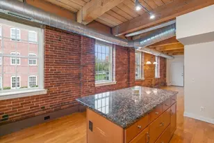 25 Cedar St, Amesbury, MA 01913 - Photo 4