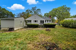 75 Carnavon Cir, Springfield, MA 01109 - Photo 4