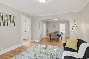 49 Linden St, Holyoke, MA 01040 - Photo 4