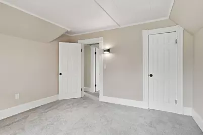 49 Linden St, Holyoke, MA 01040 - Photo 22