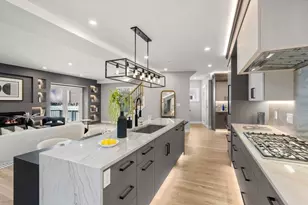 71 Greenough St, Brookline, MA 02445 - Photo 8