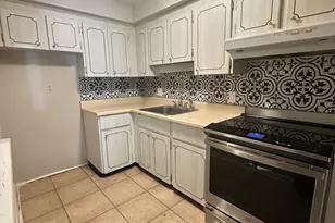 915 Edgell Rd, Framingham, MA 01701 - Photo 2