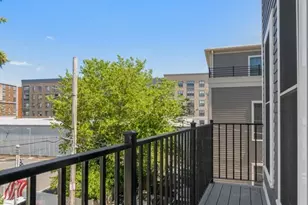 71 Willow Ct, Boston, MA 02125 - Photo 16