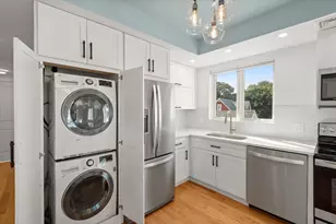 42 Dennis St, Boston, MA 02119 - Photo 4