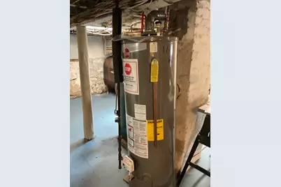 79 Laurel St, Lynn, MA 01905 - Photo 14