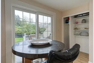 17 Fernwood Dr #D, Leominster, MA 01453 - Photo 4