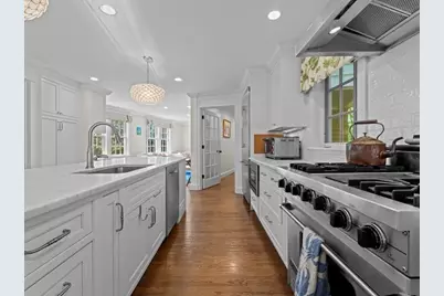 25 Forest Street, Manchester by the Sea, MA 01944 - Photo 12