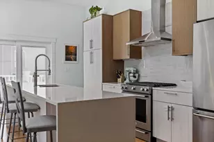 11 Ashland St, Boston, MA 02122 - Photo 4