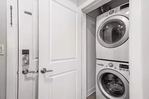 18 Cliveden St, Quincy, MA 02169 - Photo 10