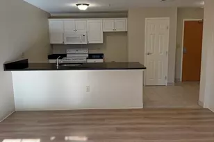 10 Florence St, Malden, MA 02148 - Photo 2