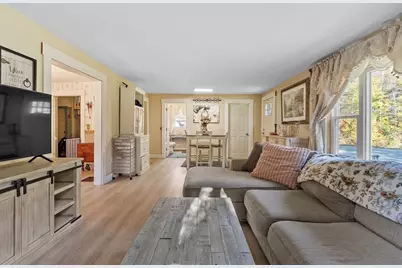 63 Gardner Rd, Hubbardston, MA 01452 - Photo 12