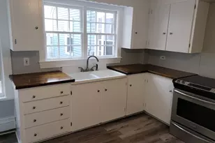 154 Pleasant St, Fitchburg, MA 01420 - Photo 2