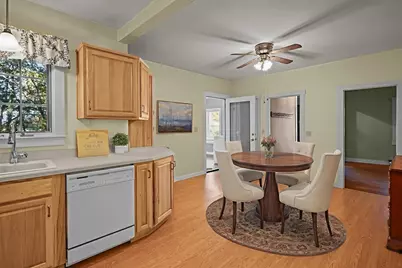 137 Sumner St, North Attleboro, MA 02760 - Photo 6